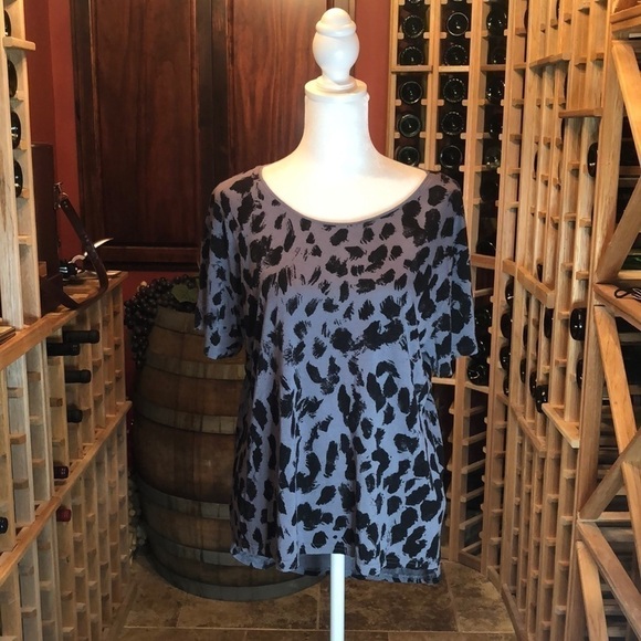 H&M Divided So Soft Gray/Black Animal Print Top 6 - Picture 5 of 8